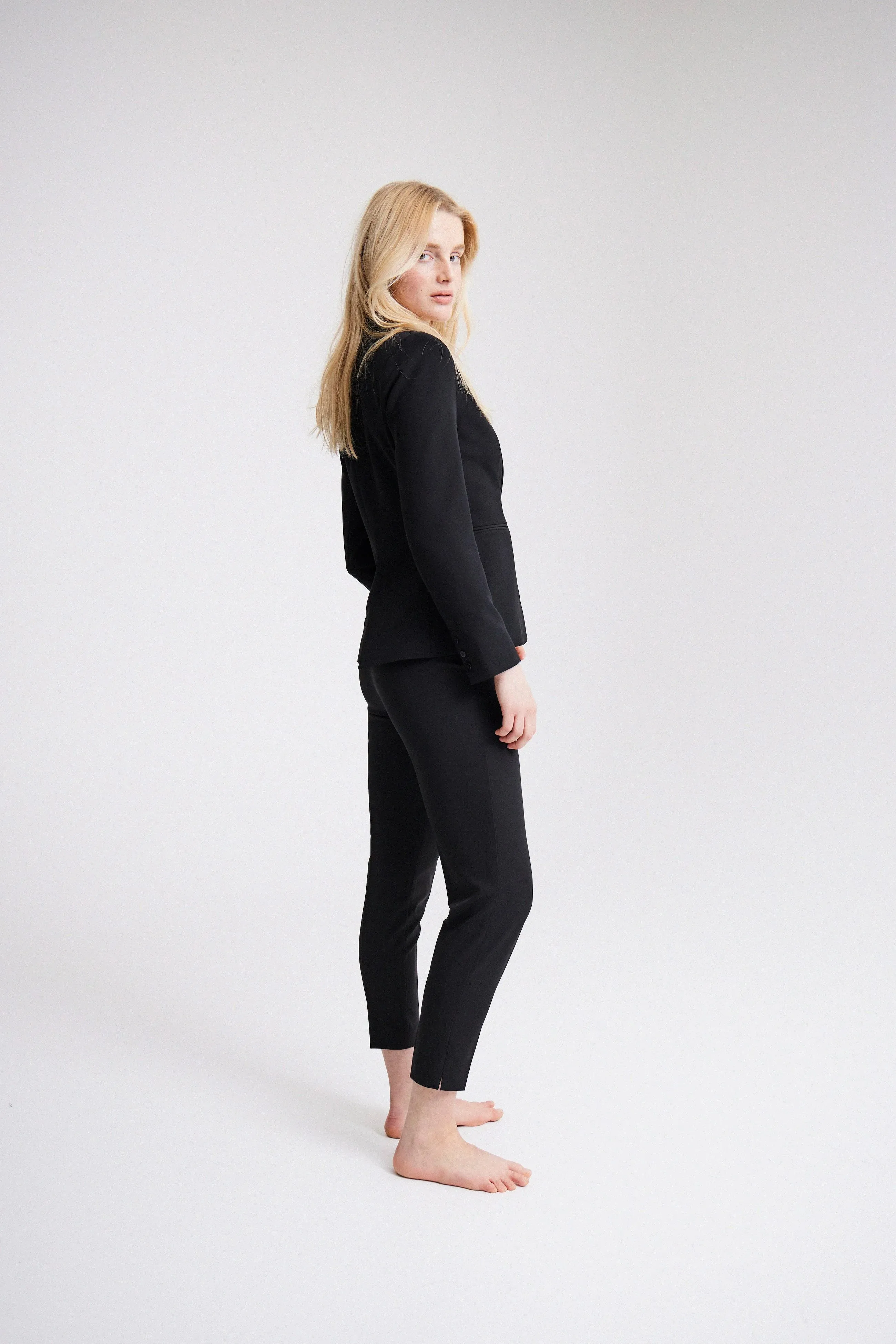 KATE OVERSIZED BLAZER (BLACK)