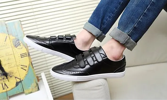 Men's Casual Comfortable Solid Color PU Leather Sneakers