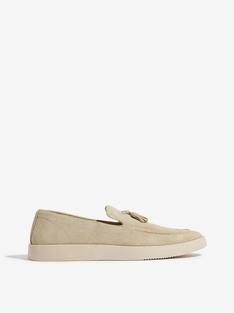 SOLEPLAY Beige Faux-Suede Tasseled Loafers